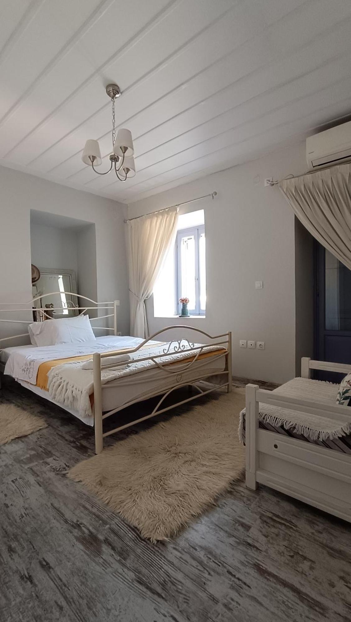 Locrihouse-Stylish Comfortable Home In Galaxídhion Exterior foto